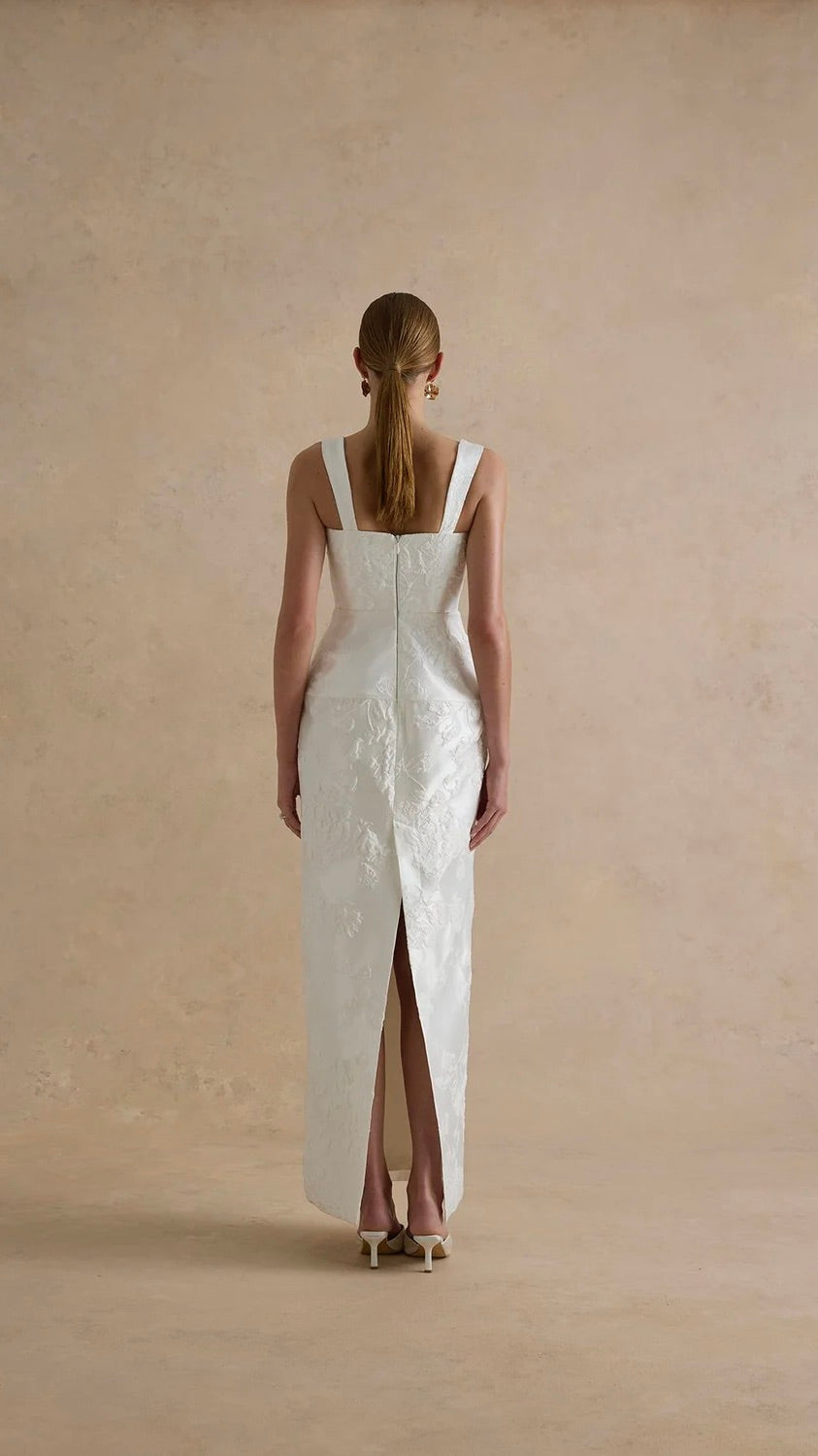 Minha Gown