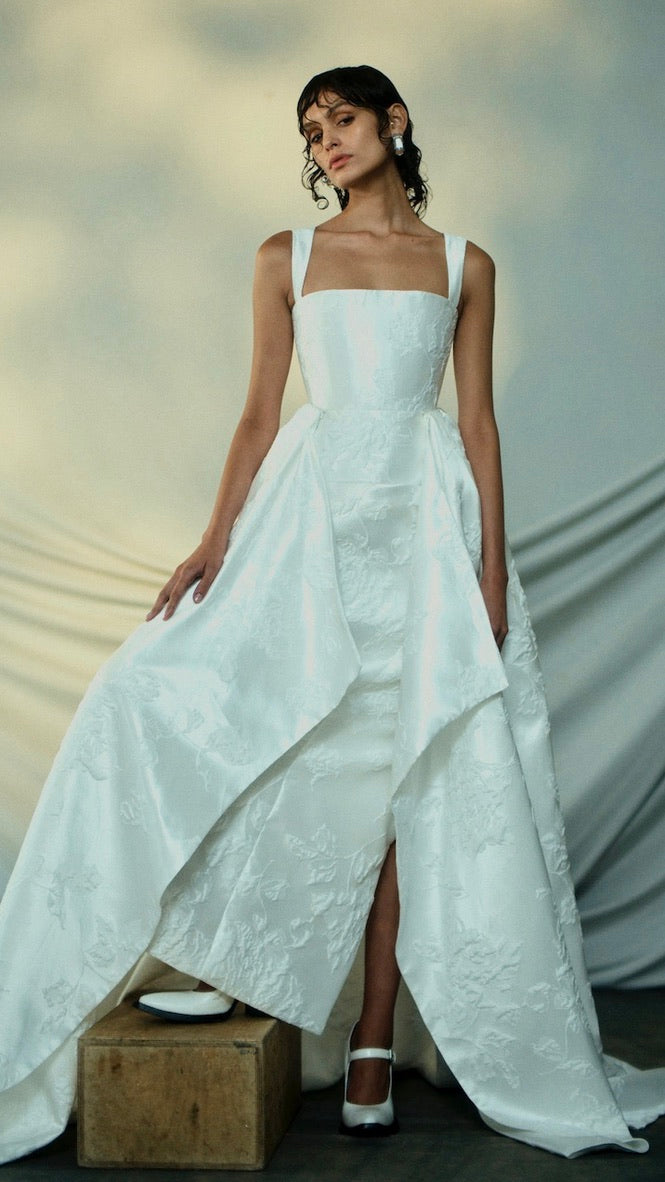 Minha Gown